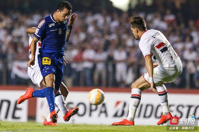  弗赖堡定位球战术显奇效击败保级对手